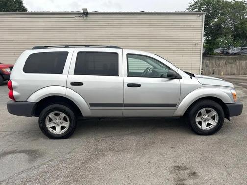 SILVER 2006 Dodge Durango SXT