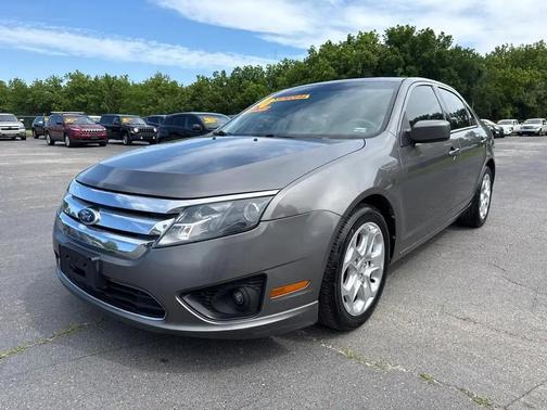 GRAY 2010 Ford Fusion SE