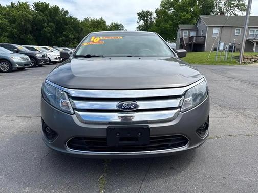 GRAY 2010 Ford Fusion SE