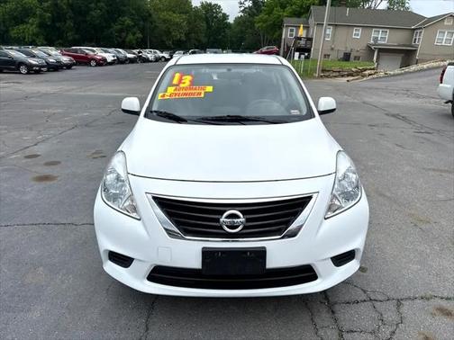 2013 Nissan Versa 1.6 S