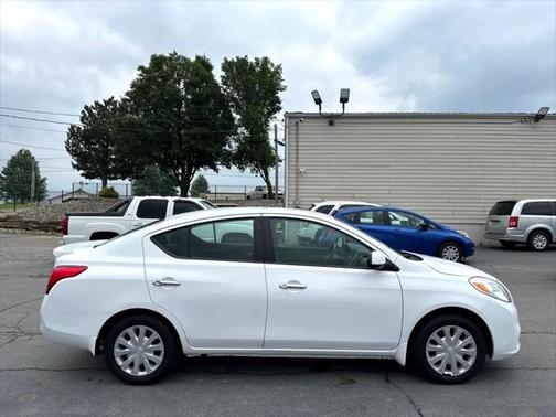 2013 Nissan Versa 1.6 S