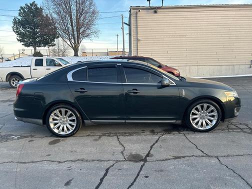 2010 Lincoln MKS Base