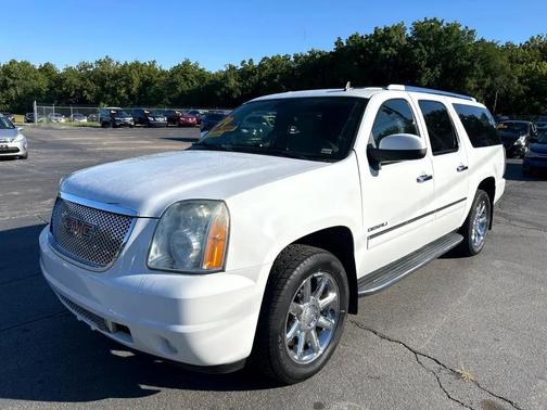 2009 GMC Yukon XL Base