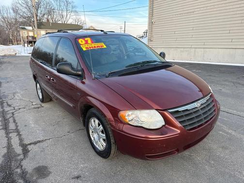 2007 Chrysler Town & Country Touring