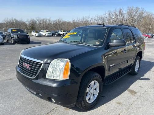 BLACK 2011 GMC Yukon SLT
