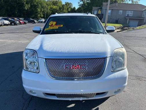 2009 GMC Yukon XL Base