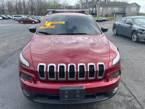 RED 2016 Jeep Cherokee Sport