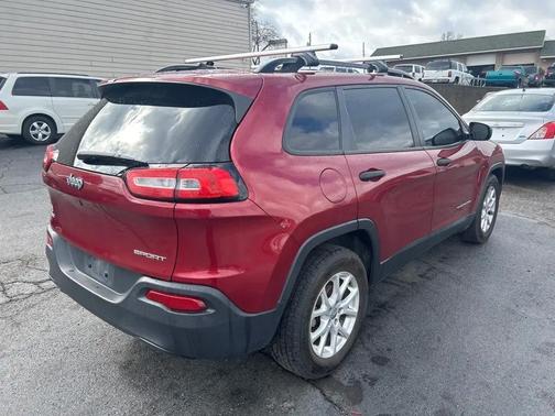 RED 2016 Jeep Cherokee Sport