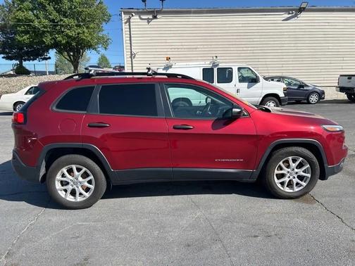 RED 2016 Jeep Cherokee Sport