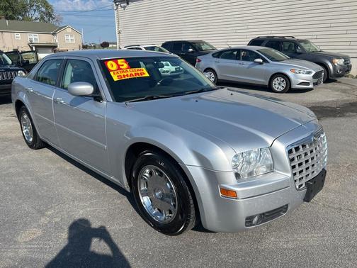 2005 Chrysler 300 Touring