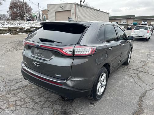 2017 Ford Edge SE