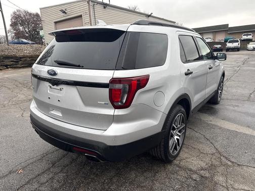 2017 Ford Explorer sport