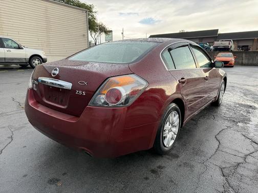 2010 Nissan Altima 2.5 S