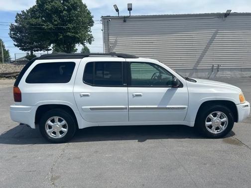 WHITE 2003 GMC Envoy XL SLT