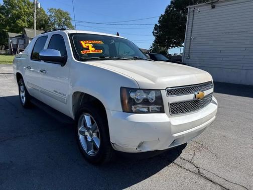 WHITE 2012 Chevrolet Avalanche 1500 LTZ