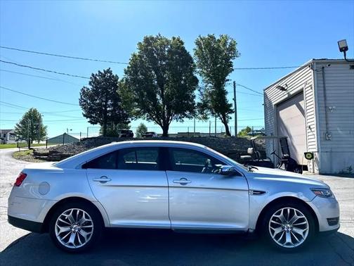 2015 Ford Taurus Limited FWD