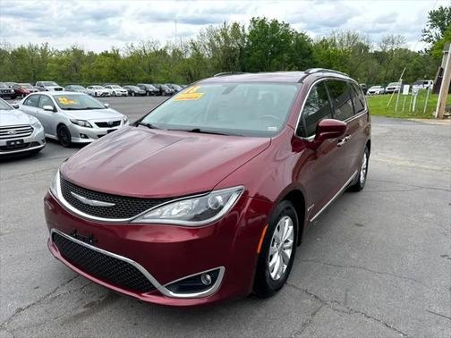 2018 Chrysler Pacifica Touring-L Plus