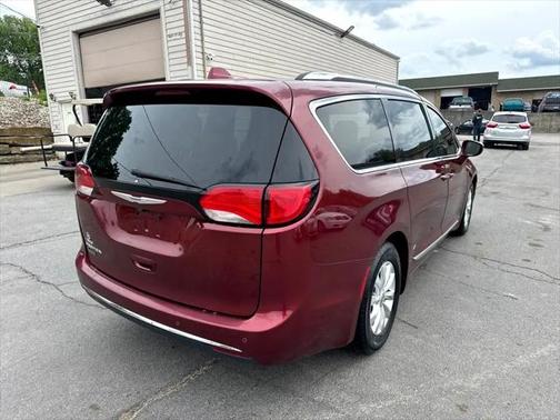 2018 Chrysler Pacifica Touring-L Plus