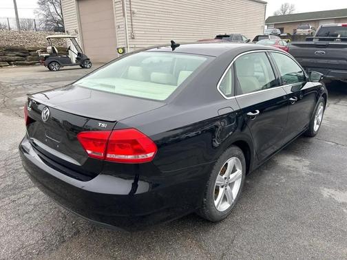 2015 Volkswagen Passat 1.8T Limited Edition