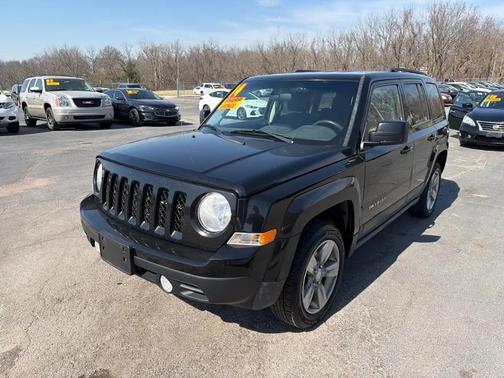 BLACK 2014 Jeep Patriot Latitude