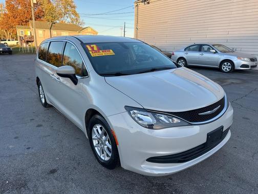 2017 Chrysler Pacifica Touring