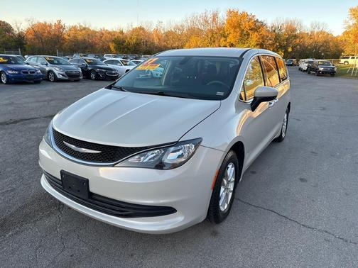 2017 Chrysler Pacifica Touring