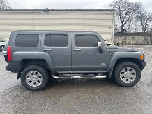 2009 Hummer H3 Base