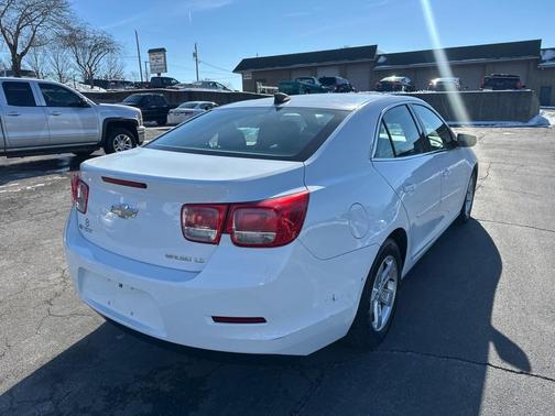 2015 Chevrolet Malibu 1LS