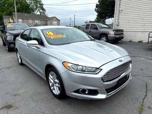 2014 Ford Fusion SE