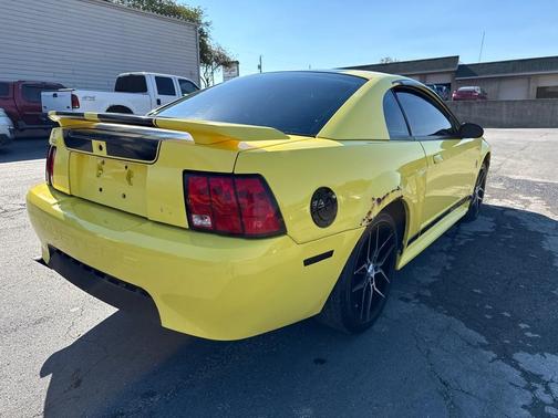 2002 Ford Mustang Base