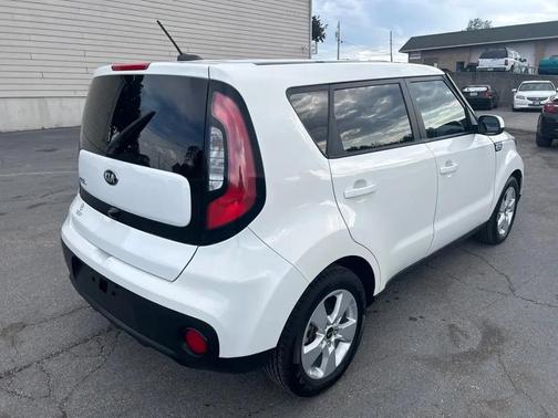 WHITE 2019 Kia Soul Base