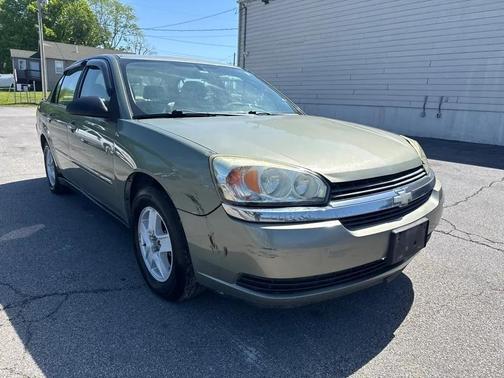 GREEN 2005 Chevrolet Malibu Base