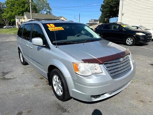 2010 Chrysler Town & Country Touring