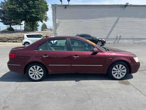 RED 2009 Hyundai SONATA Limited