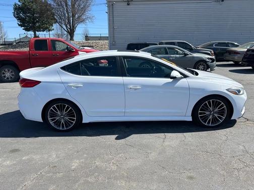 2018 Hyundai ELANTRA Sport