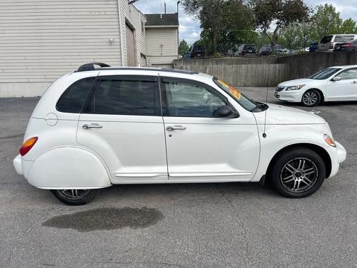 WHITE 2001 Chrysler PT Cruiser Base