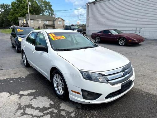 2011 Ford Fusion S
