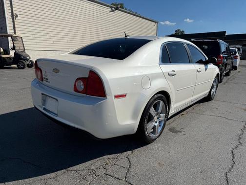 2011 Chevrolet Malibu 1LT