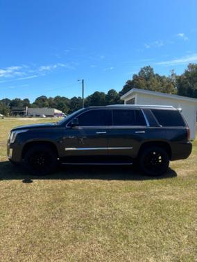 2017 Cadillac Escalade Luxury
