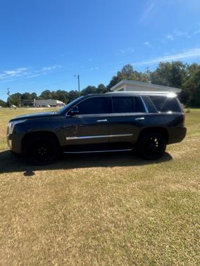 2017 Cadillac Escalade Luxury