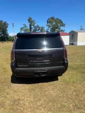 2017 Cadillac Escalade Luxury