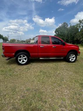 Red 2005 Dodge Ram 1500 SLT Quad Cab