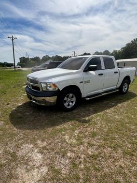 Bright White Clearcoat 2018 RAM 1500 Tradesman