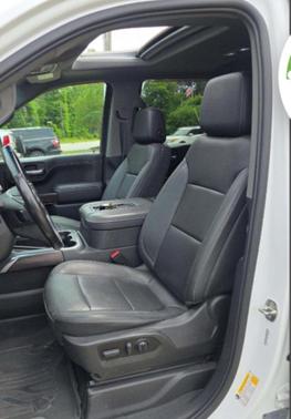 White 2022 GMC Sierra 1500 SLT