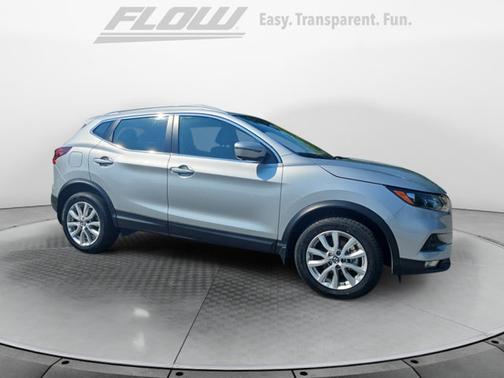 2022 Nissan Rogue Sport SV