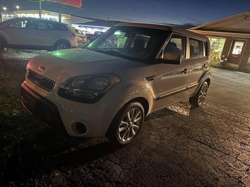 2013 Kia Soul +
