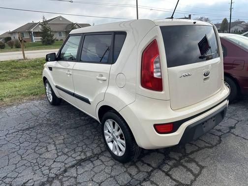 2013 Kia Soul +