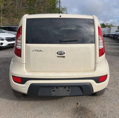 2013 Kia Soul +