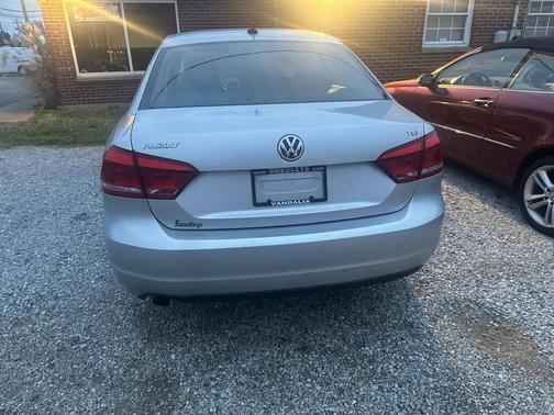 2015 Volkswagen Passat 1.8T S