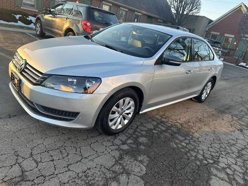 2015 Volkswagen Passat 1.8T S